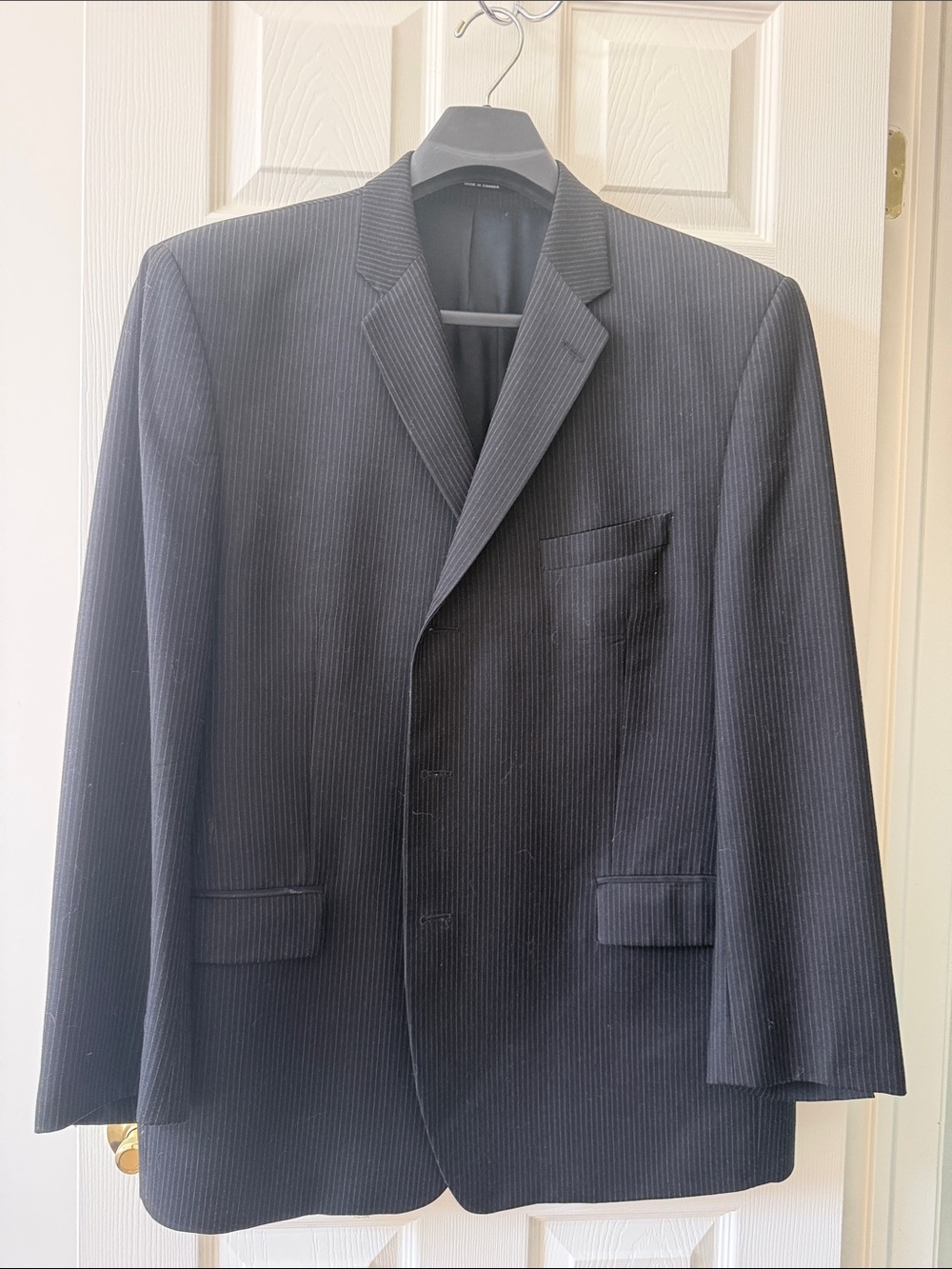Men's Black Pinstripe Single-Breasted Suit Jacket